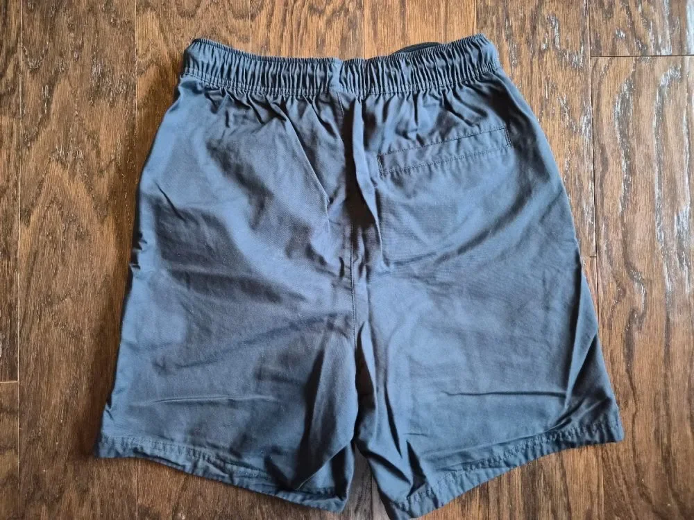 Jordan Essentials Woven Shorts Mens Small Black Lightweight FN4549-010